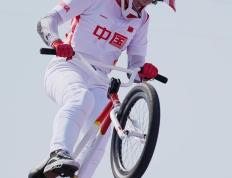 捷克队在关键时刻崭露头角，成功晋级